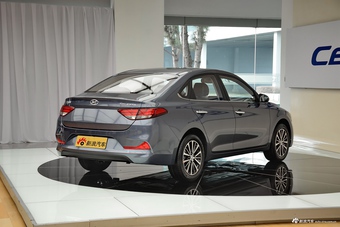 2017款悦动1.6L自动悦心版