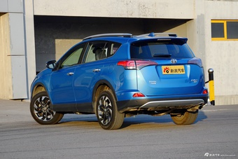 2016款RAV4荣放 2.5L自动四驱尊贵版