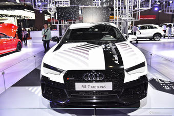 奥迪RS7概念车图片