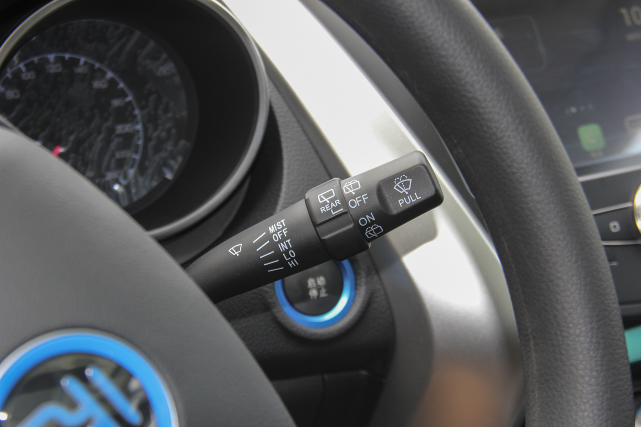 2018款比亚迪元EV360 智联炫酷型