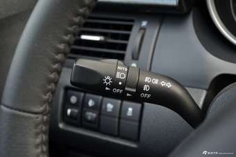 2017款奔腾X80 1.8T自动运动型