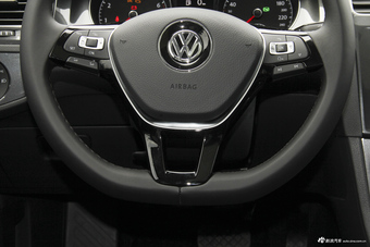 2018款高尔夫1.4T自动豪华型230TSI