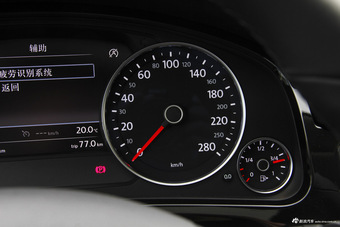 2017款途锐3.0T自动行政版 