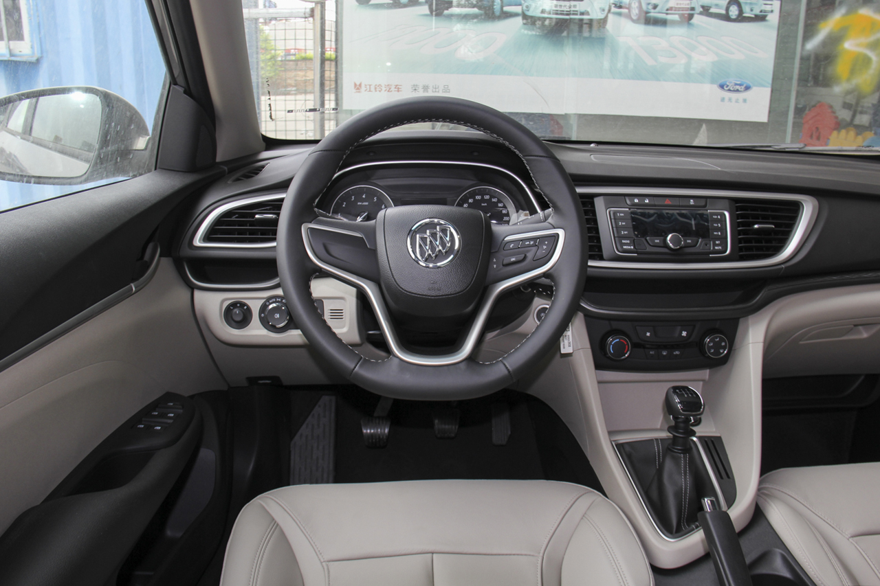 2018款英朗1.0T手动精英型15T