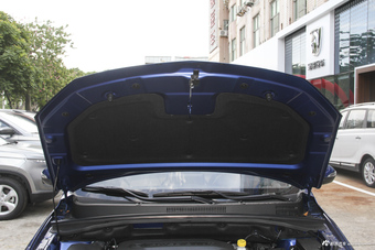 2018款宝骏360 1.5L自动精英型