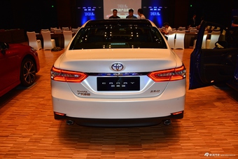 2018款凯美瑞2.5L 基本型