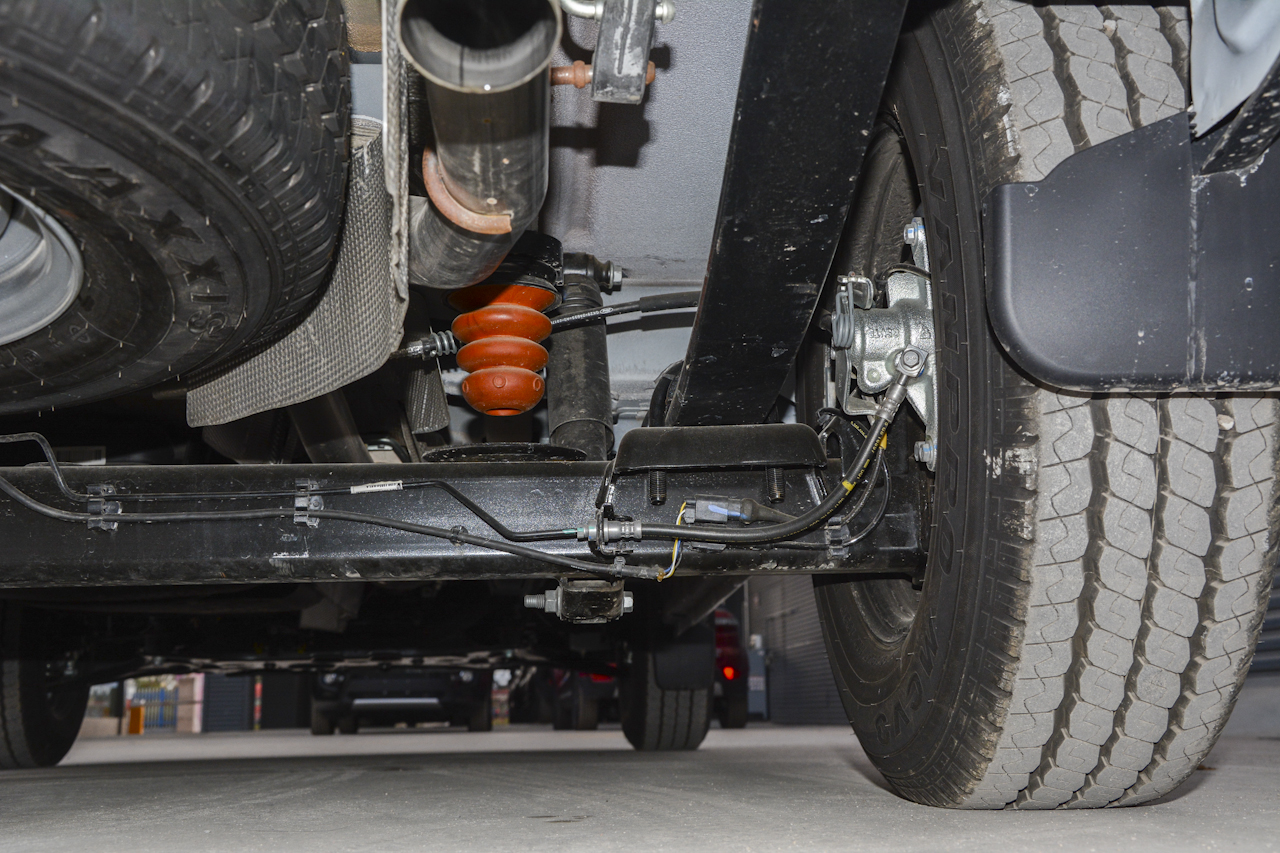 2017款新全顺2.0T中轴中顶柴油Diesel 5/6座Kombi国5