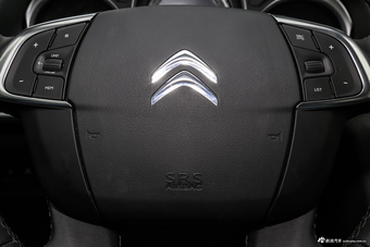 2015款雪铁龙C4L 1.8L自动尊贵版