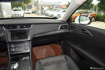 2015款金牛座2.0T自动时尚型 铂钻白