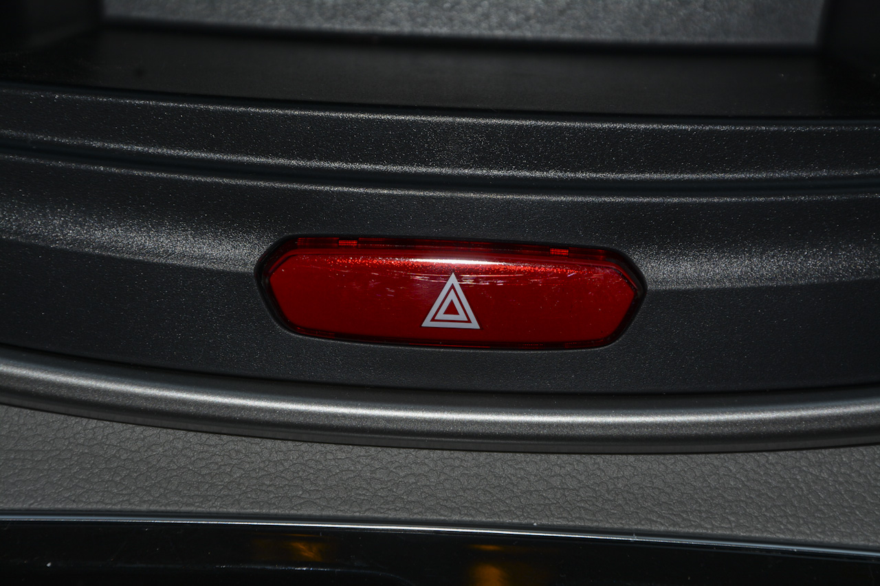 2017款瑞风M4 2.0T手动舒适型