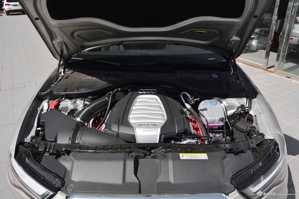 2018款奥迪A6L 2.5L自动30周年年型 30 FSI 风尚型