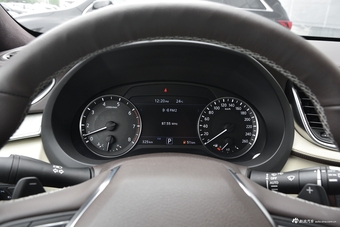 2018款英菲尼迪QX50 2.0T自动四驱旗舰版