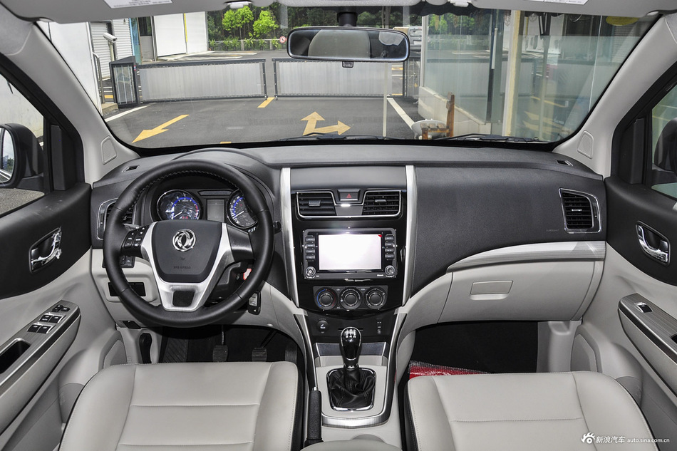 2016款风行S500 1.5L手动豪华型