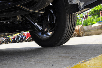 2016款风行S500 1.5L手动豪华型