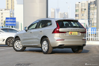 2019款沃尔沃XC60 2.0T自动四驱T5智逸版