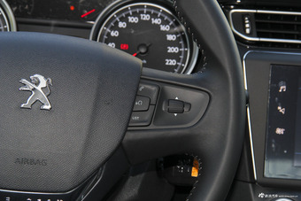 2018款东风标致408改款1.6T自动豪华版350THP