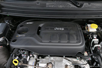 2018款大指挥官2.0T自动四驱臻享版