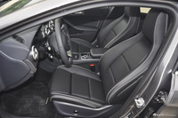 2016款奔驰GLA级 GLA200 1.6T自动时尚型