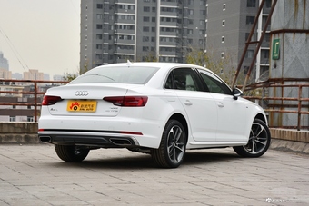 2019款奥迪A4L 2.0T自动40 TFSI时尚型 国V