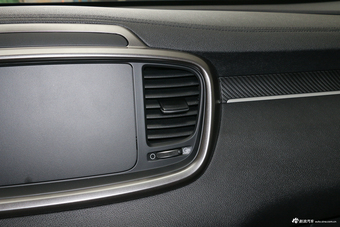 2018款索兰托L 2.0T自动四驱柴油都市版7座