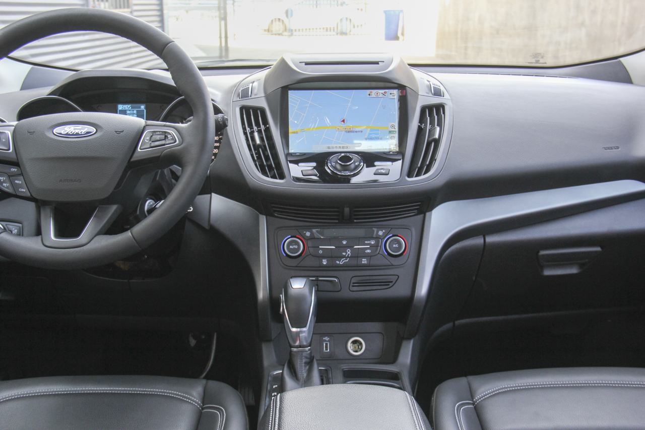 2018款翼虎改款1.5T自动两驱铂翼型EcoBoost 180