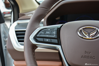 2018款北汽幻速S7 1.5T 手动尊贵型