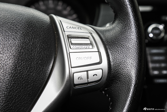 2016款逍客2.0L自动XV TOP旗舰版