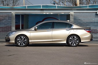 2016款本田雅阁混动2.0L自动锐尊版香槟雅金