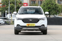 2018款奔腾X40网红版 1.6L手动互联智酷型