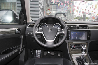 2015款众泰T600 1.5T 手动旗舰型