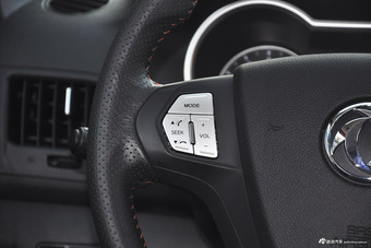 2016款风神AX3 1.5L自动致酷型