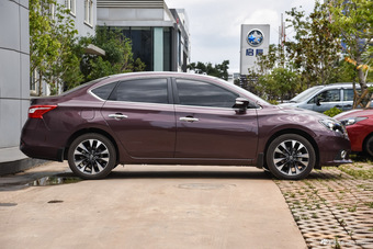 2016款轩逸1.8L自动XV智尊版