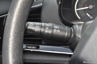 2018款东风风神AX7 1.6T自动精英型