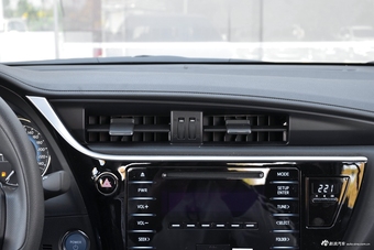 2017款卡罗拉改款双擎1.8L自动E-CVT领先版