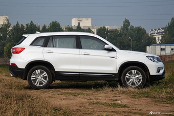 2017款CS75 1.5T手动卓越型