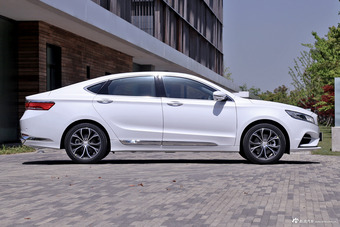 2018款博瑞GE MHEV顶配版