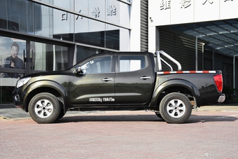 2017款纳瓦拉2.5L手动两驱旗舰版QR25