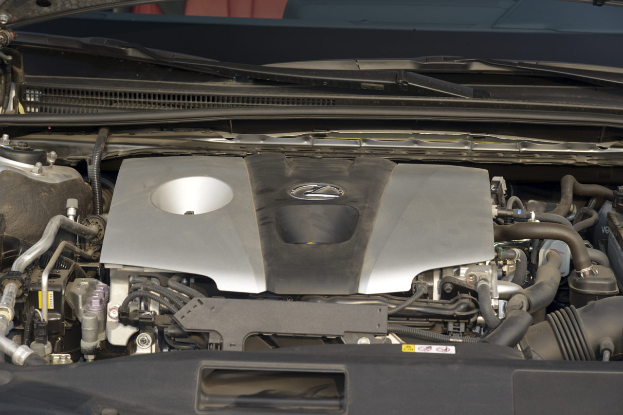 2018款雷克萨斯ES 2.5L自动260 F SPORT