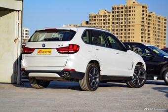 2017款宝马X5 3.0T自动xDrive35i典雅型