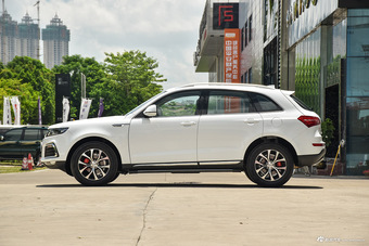 2016款众泰T600 2.0T自动豪华型运动版