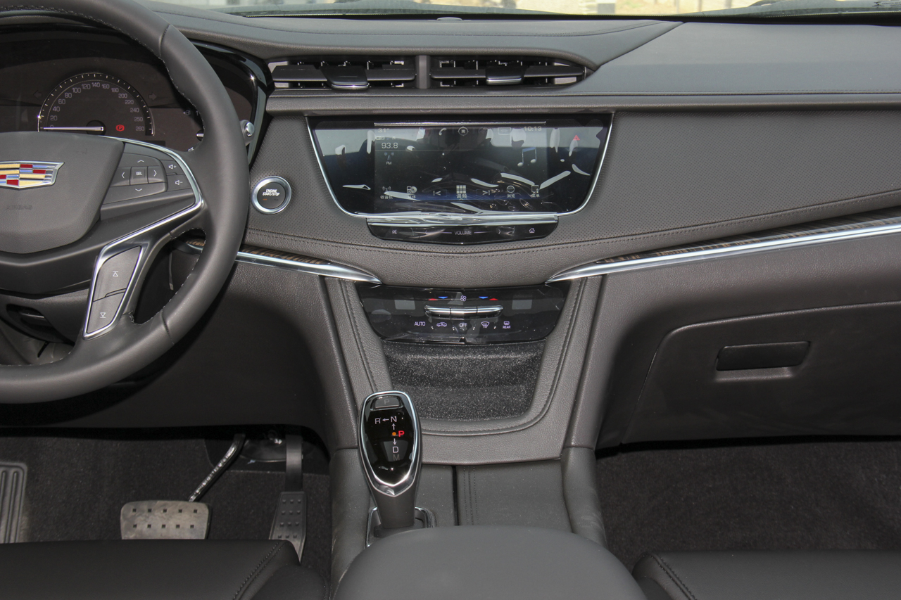 2018款XT5 2.0T自动25T技术型