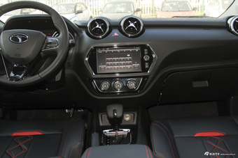 2018款东南DX3 1.5T自动尊贵型 