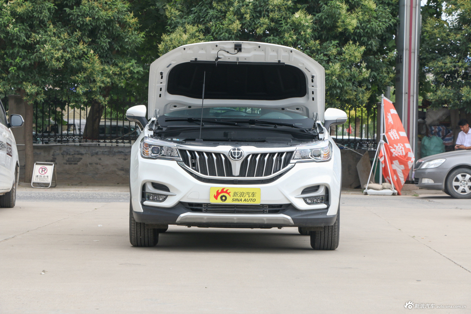 2018款中华V6 1.5T手动尊贵型