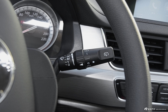 2017款景逸X5 1.6L自动豪华型