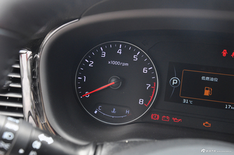 2017款起亚K4 1.8L自动DLX Special