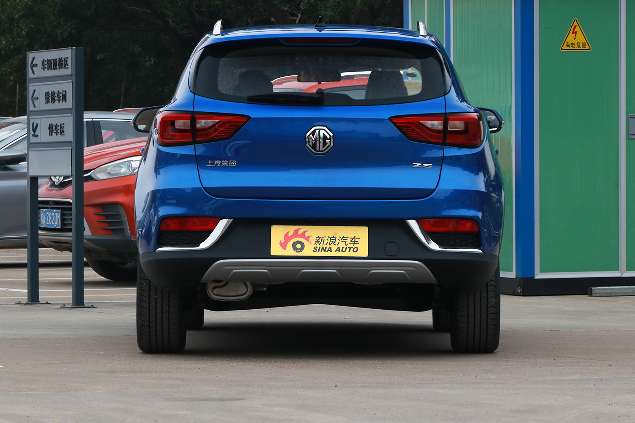 2017款名爵ZS 1.5L手动精英版 