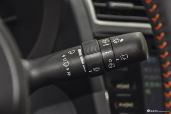 2017款斯巴鲁XV 2.0L自动精英版