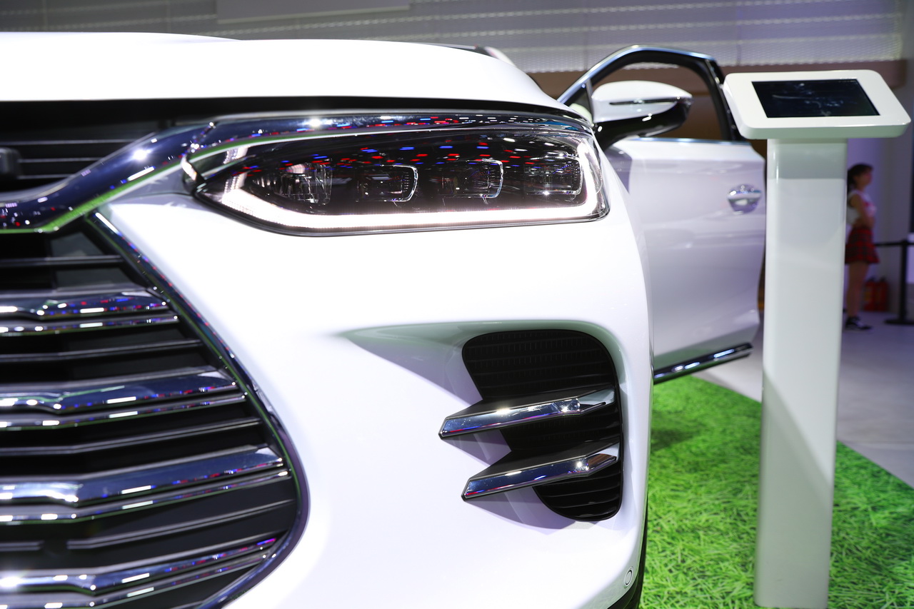 2018广州车展实拍：比亚迪唐DM五座版