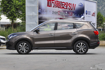 2016款东风风光580 1.5T手动豪华型 摩卡棕