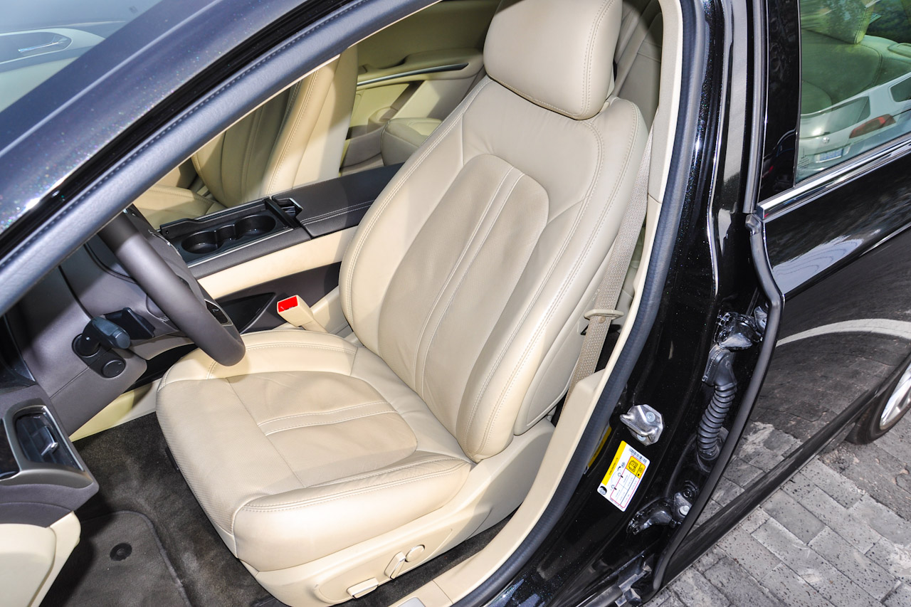 2014款林肯MKZ 2.0T自动尊雅版